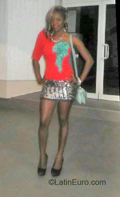 Date this attractive Cameroon girl Anne from douala CM135