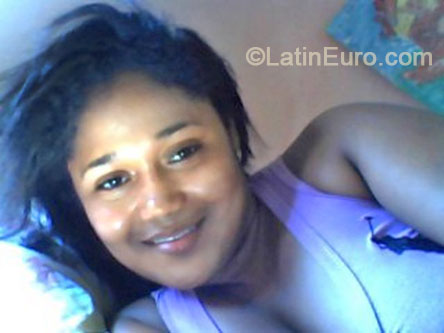 Date this pretty Colombia girl Ana Cristina Di from Cartagena CO15998