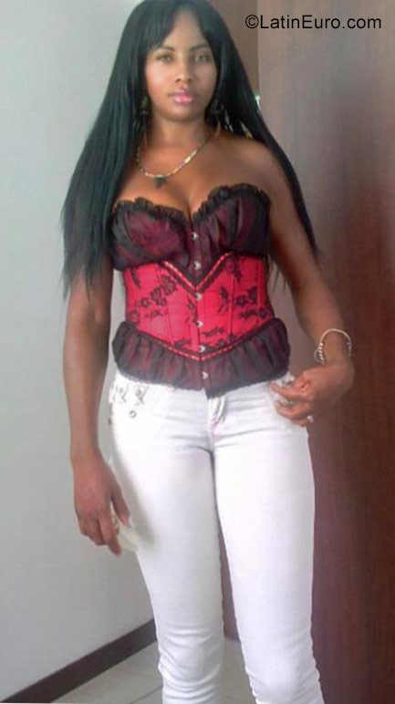 Date this hot Colombia girl Janelli from Palmira CO20988