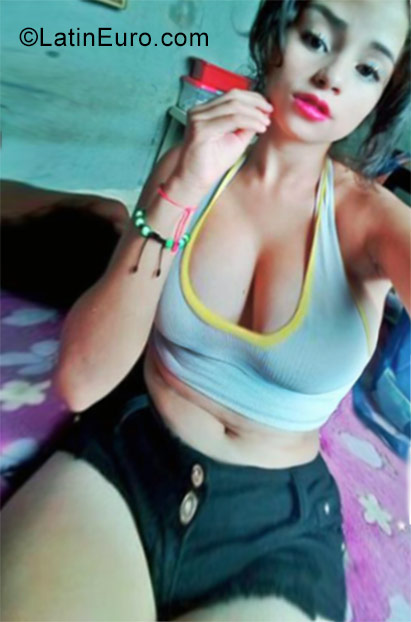 Date this exotic Colombia girl Kamila from Valledupar CO21868