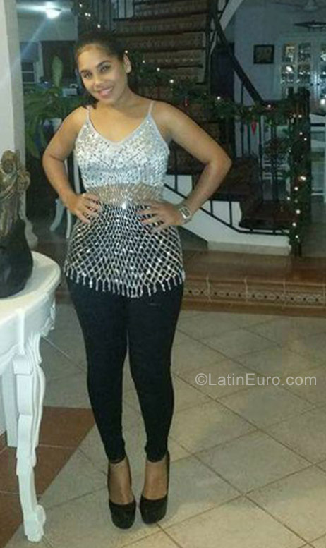 Date this exotic Dominican Republic girl Greyy from Santo Domingo DO30962