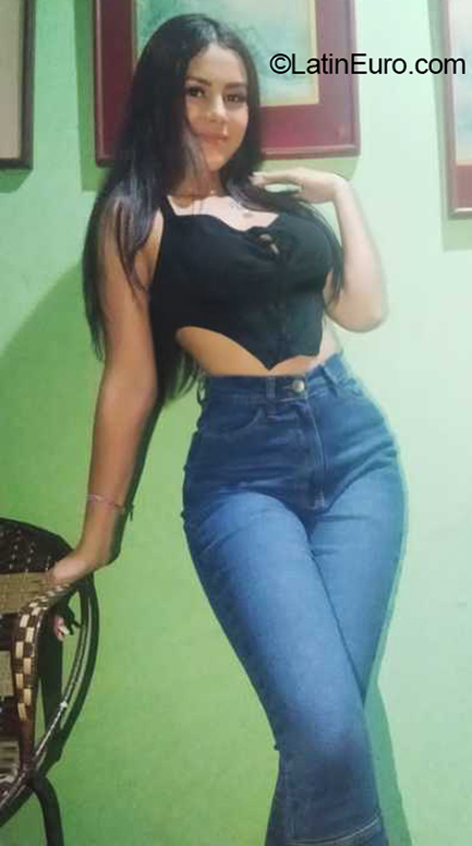 Date this beautiful Mexico girl Gabriela from Mexico City MX2628