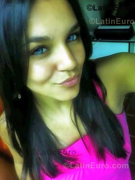 Date this athletic Brazil girl Juliana from Porto Alegre B838