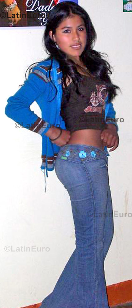 Date this sensual Peru girl Judit from Cusco N-703