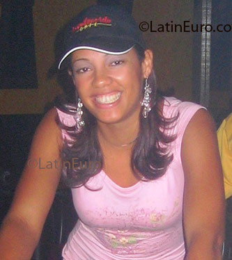 Date this beautiful Dominican Republic girl Susan from Punta Cana N204
