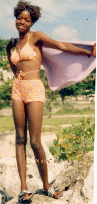 Date this hard body Jamaica girl Setrine from Montego Bay N2075