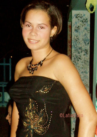 Date this athletic Dominican Republic girl Sulay from Barahona N-799