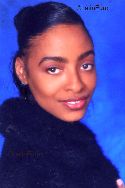 Date this attractive Jamaica girl Renay from  N481