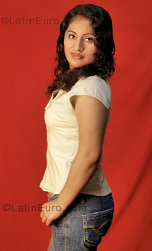 Date this hot Peru girl Maria Isabel from Lima 001 PE68