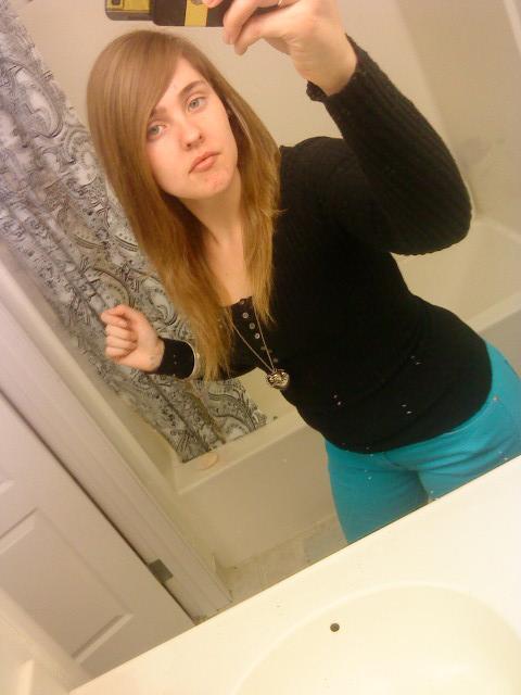 Date this beautiful United States girl LMXFLAWSNALL from Riverside US2485