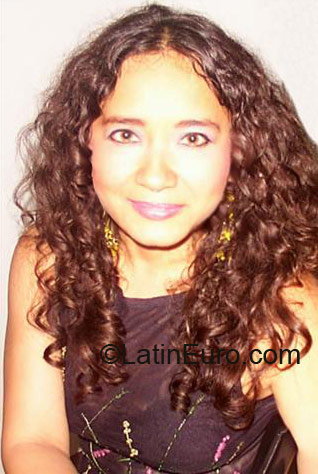 Date this stunning Peru girl Milagros from Lima PE94
