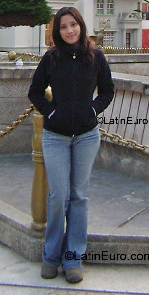 Date this passionate Peru girl Erika from Lima PE283