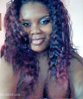 Date this foxy Jamaica girl SexySassy from St Mary JM95