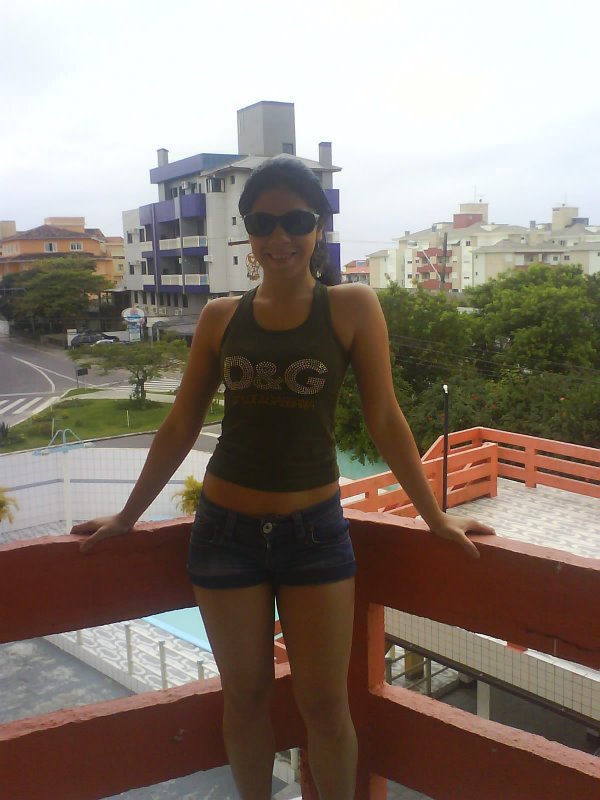 Date this athletic Brazil girl Cris25 from Curitiba BR3545