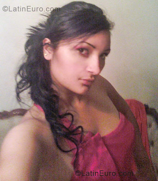 Date this happy Mexico girl Jeaneth from Guadalajara MX242