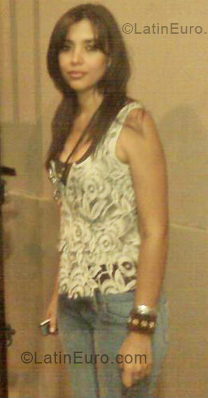 Date this delightful Ecuador girl Mariana De Jesus from Guayaquil EC45