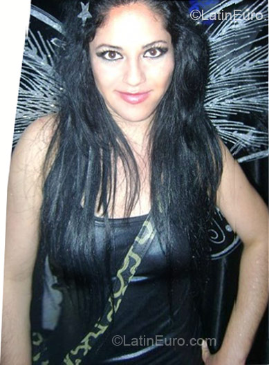 Date this good-looking Mexico girl Sandra from Toluca MX278