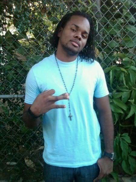 Date this cute Jamaica man Dray from Kington JM175