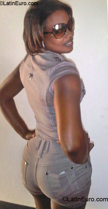Date this young Jamaica girl Cashmain from Clarendon JM196