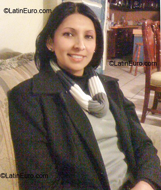 Date this attractive Mexico girl Mina from Zamora MX292