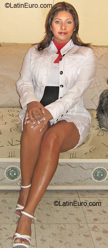 Date this sensual Mexico girl Sandy from Celaya MX294