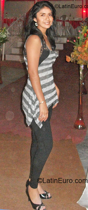 Date this hot Peru girl Gabriela from Pucallpa PE448