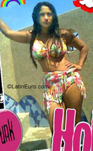 Date this funny Ecuador girl Yenny from Guayaquil EC81