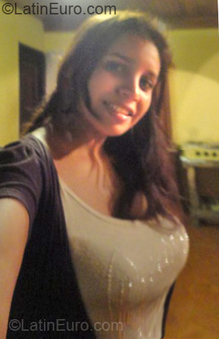 Date this lovely Ecuador girl Diana Paola from Bahia De Caraquez EC94