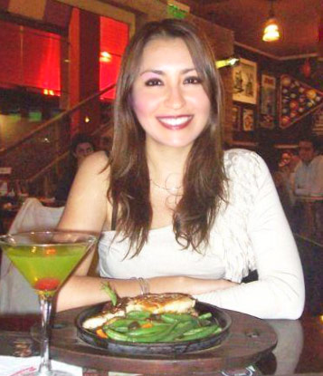 Date this charming Peru girl Urganda from Lima PE483