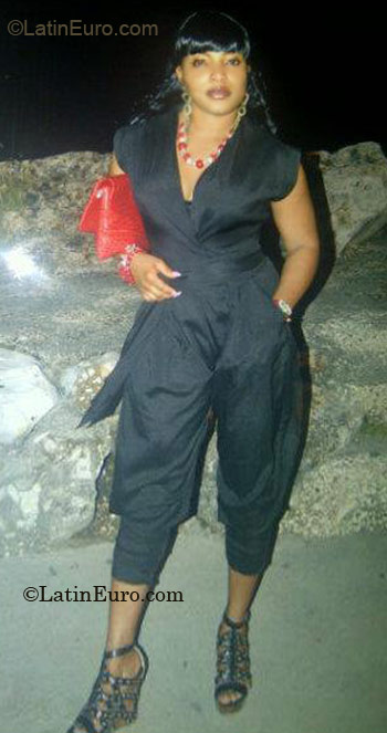 Date this fun Jamaica girl ShortyCute from Montego Bay JM289