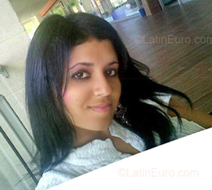 Date this nice looking Dominican Republic girl Glenys from Punta Cana DO8963