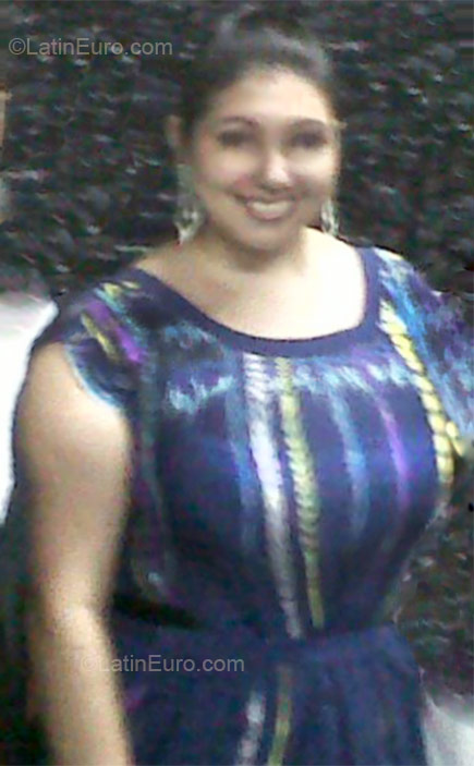 Date this beautiful Panama girl Yessica from David PA125