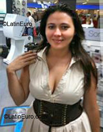 Date this attractive Costa Rica girl Obdul from San Jose CR90