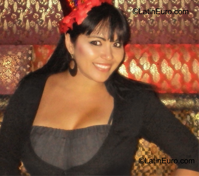 Date this good-looking Mexico girl Mabel from Metepec MX460