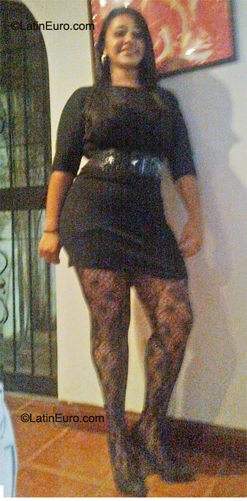 Date this hot Costa Rica girl Loren from Heredia CR122