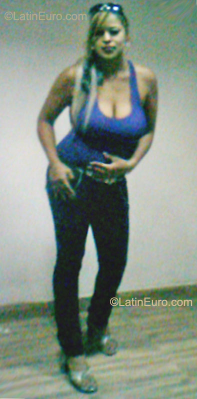 Date this foxy Mexico girl Angelyn from Guadalajara MX512