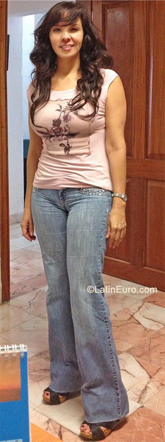 Date this charming Mexico girl Paola from Guadalajara MX531