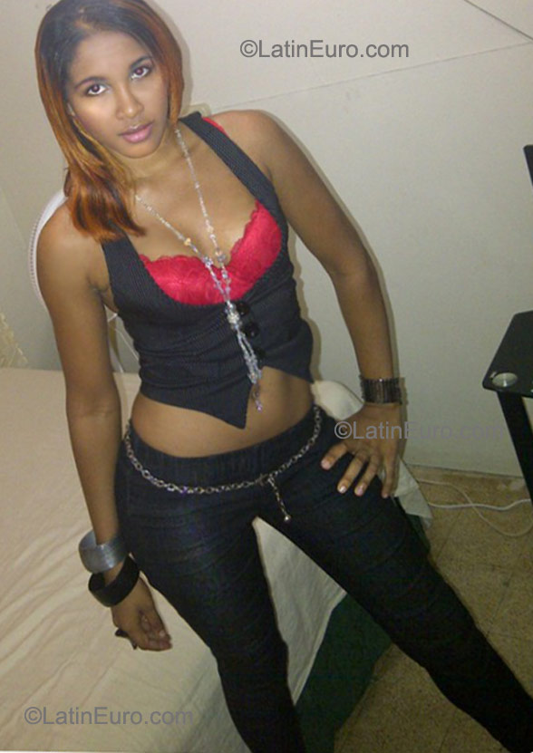 Date this good-looking Jamaica girl Jankayan from St. Elizabeth JM435