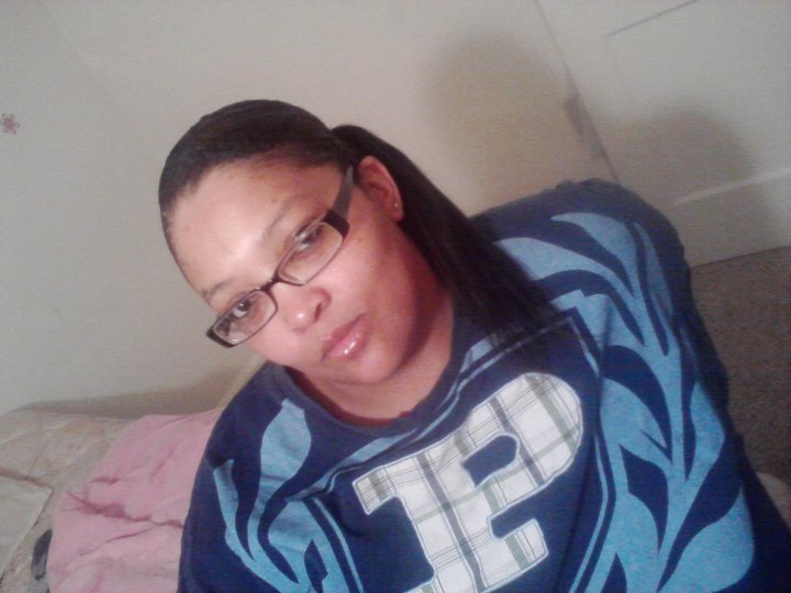 Date this beautiful United States girl DirtyRed86 from Gulfport US12355