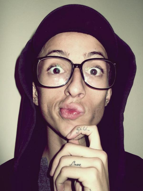 Date this delightful Brazil man Lucas Augusto from Belo Horizonte BR6381