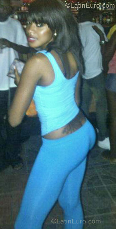 Date this hot Jamaica girl Shanta from Kingston JM450