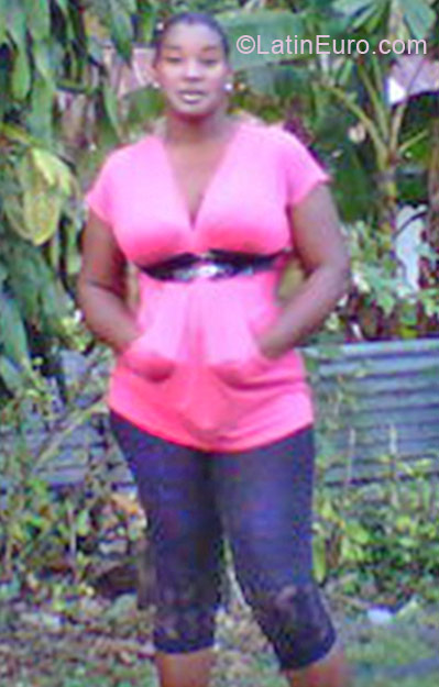 Date this cute Jamaica girl Suzan from Kingston JM531