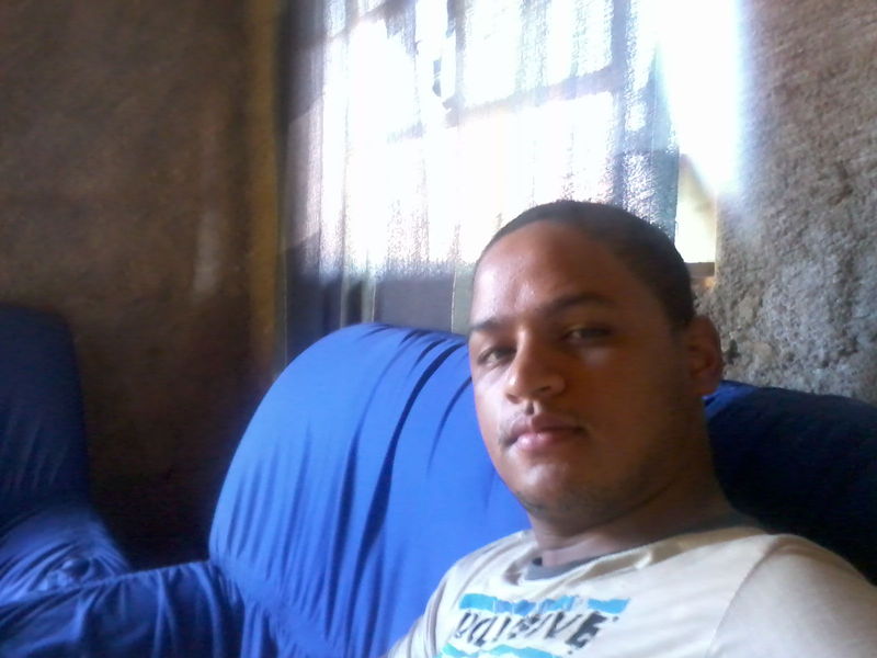 Date this nice looking Brazil man Samuel valadares from Goiania BR6759