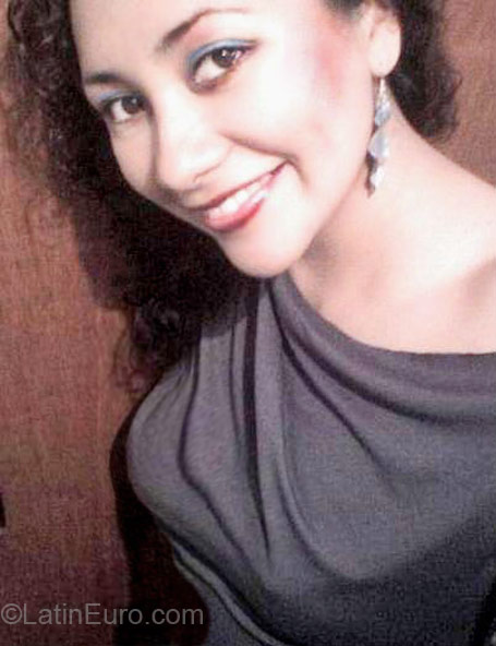 Date this voluptuous Peru girl Karol from Lima PE590
