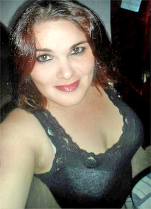 Date this attractive Brazil girl Suzana from Curitiba BR6849