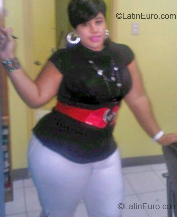 Date this athletic Jamaica girl Pretty from Kingston JM1226