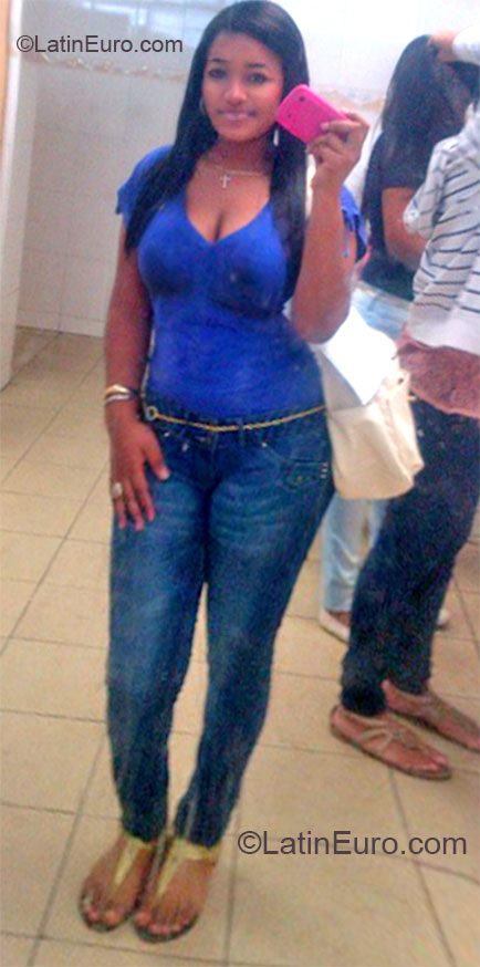 Date this lovely Panama girl Shantal from Panama City PA341