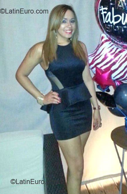 Date this pretty Panama girl AngieRP from Panama PA349