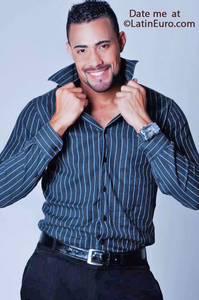 Date this foxy Brazil man Arthur from Paulo Afonso BR9382