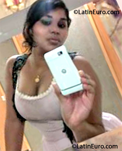 Date this funny Brazil girl Daniela from Belem BR7927